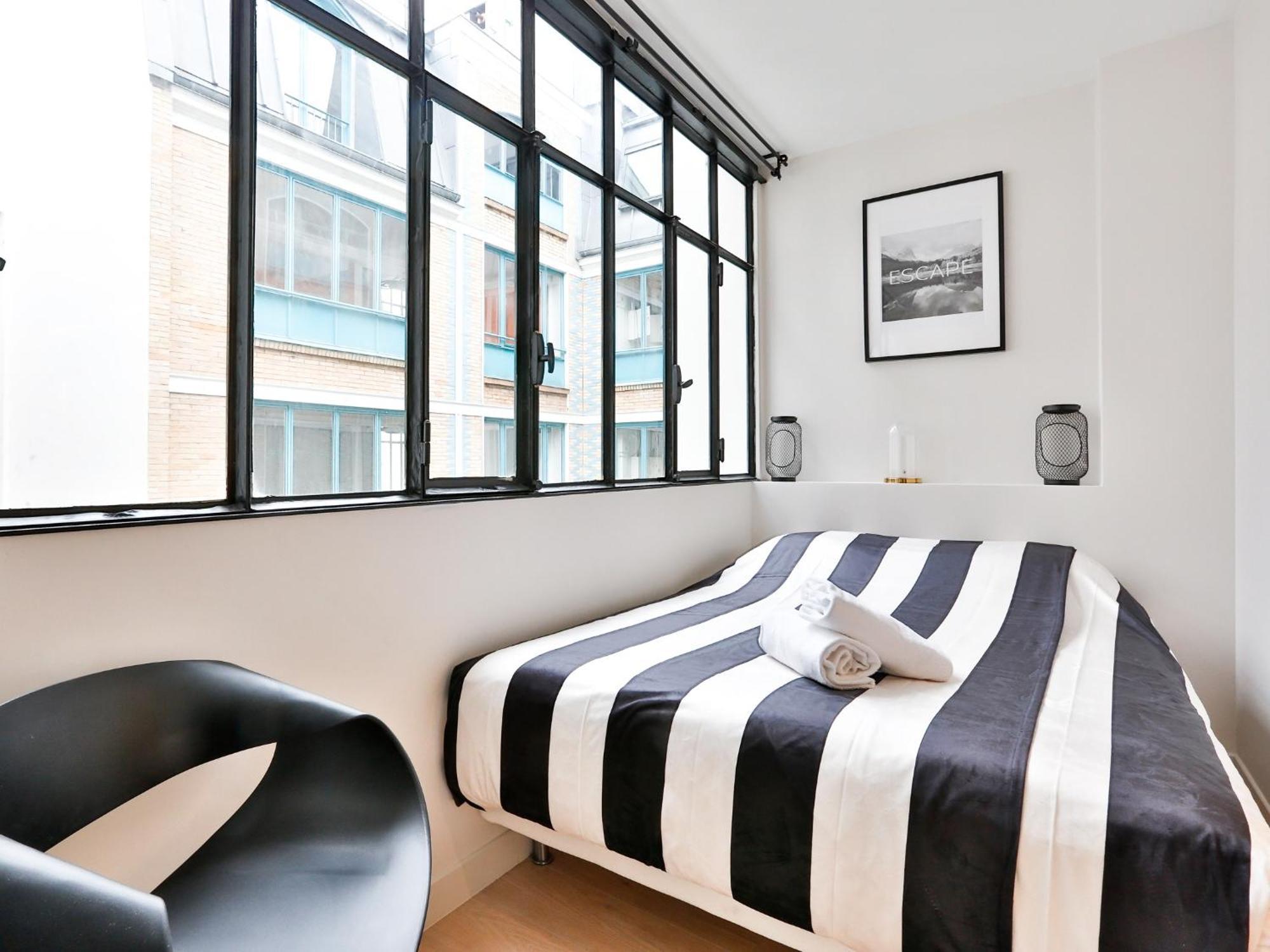 Blue Nights Apartments - Sebastopol Paris Oda fotoğraf